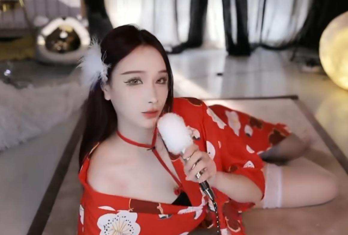 主播斯芬克斯的动作,斯芬克斯直播回放完整版助眠