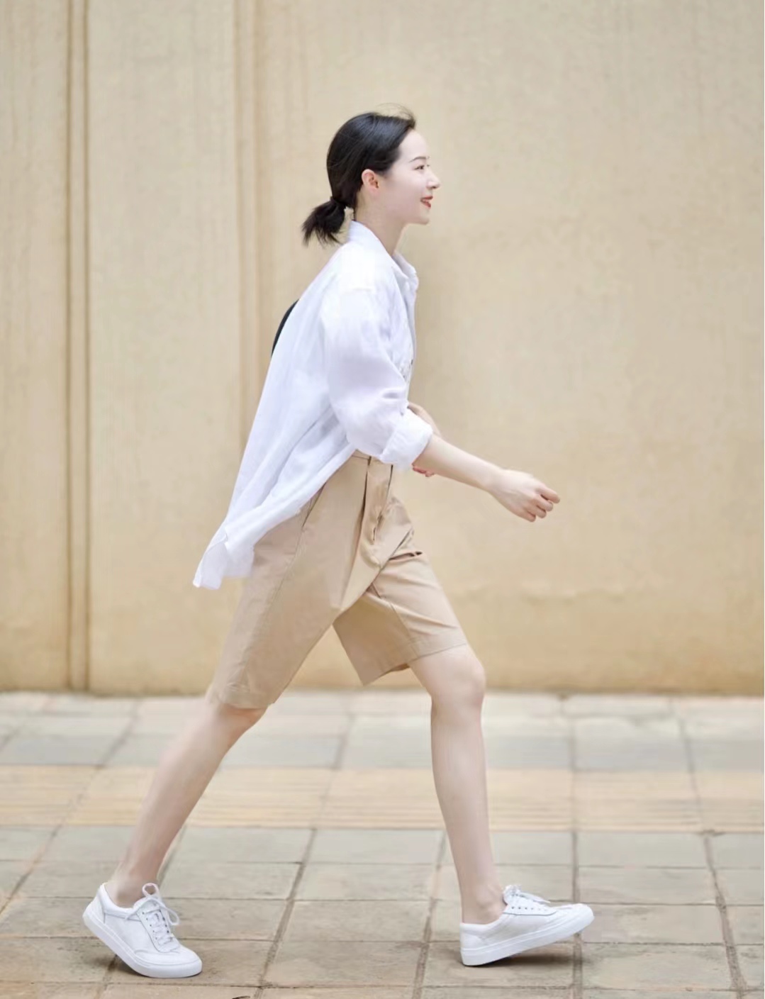 卡其色衣服怎样搭出高级感,卡其色短大衣的最佳搭配高级感