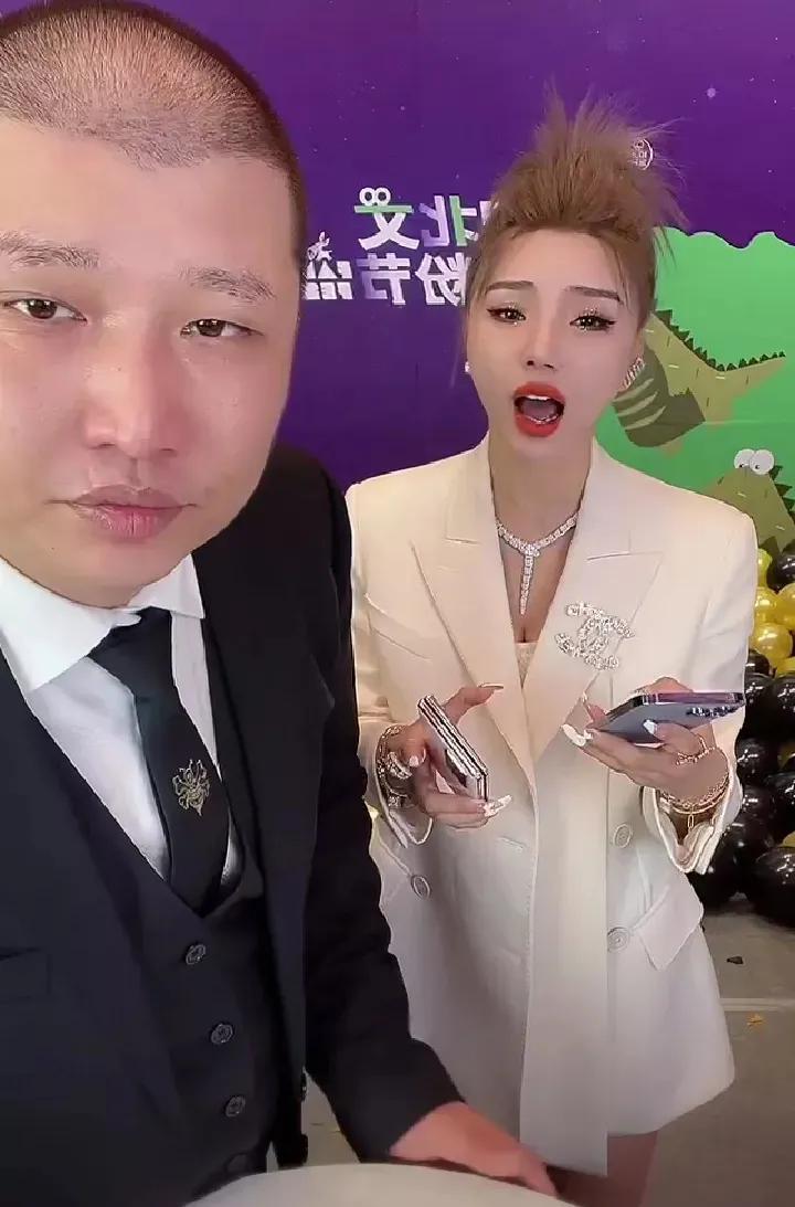 二驴媳妇平荣怎么火的,网红二驴平荣两口子近况