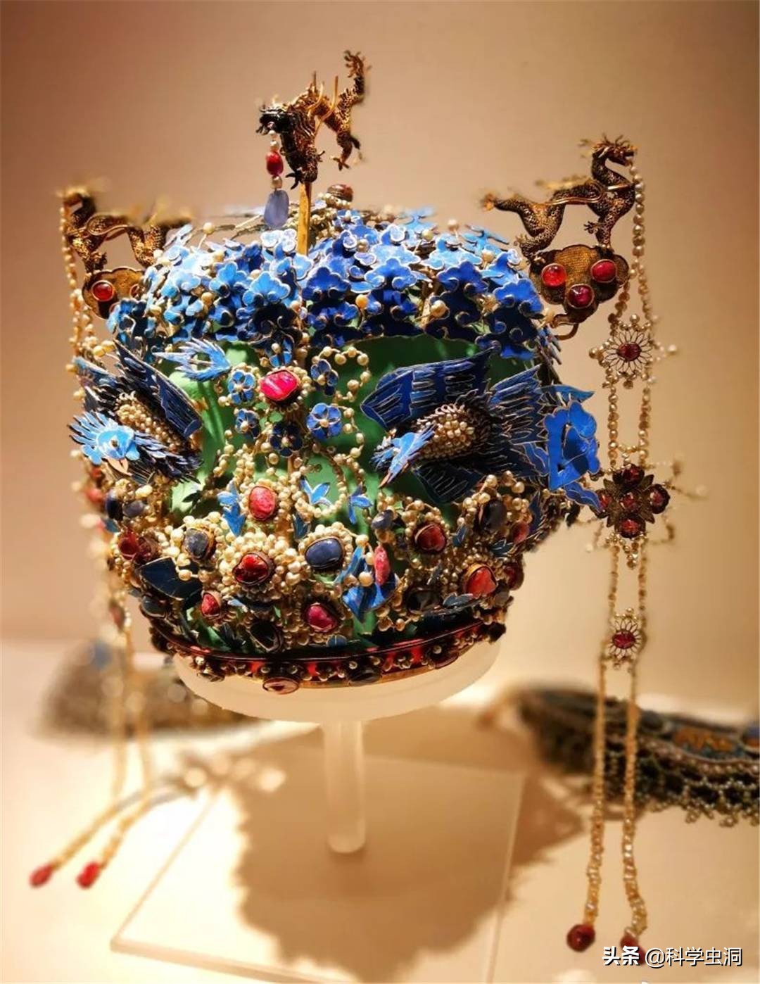 天津女子购买吊坠最终判决,天津女子购买项链吊坠获刑10年