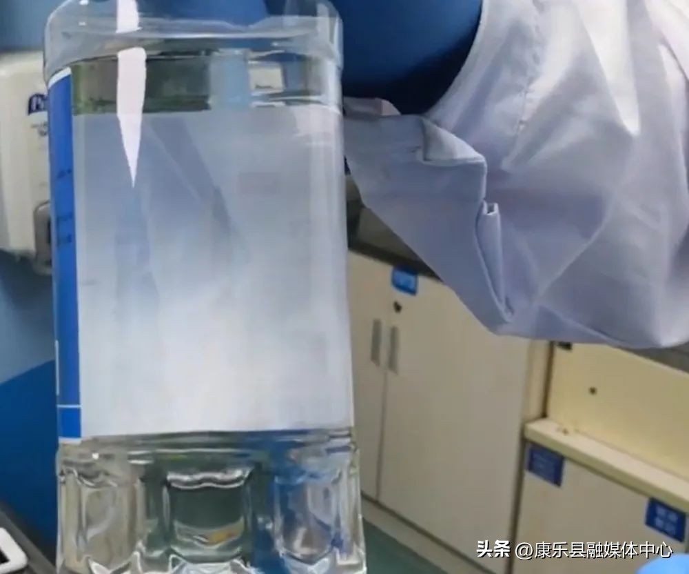 4岁孩子发烧导致孩子住进icu,7岁女童反复发高烧4天无任何症状