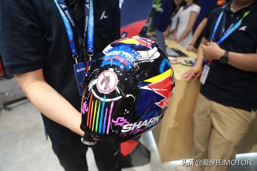 shark头盔最新款,shark大尾翼赛道盔
