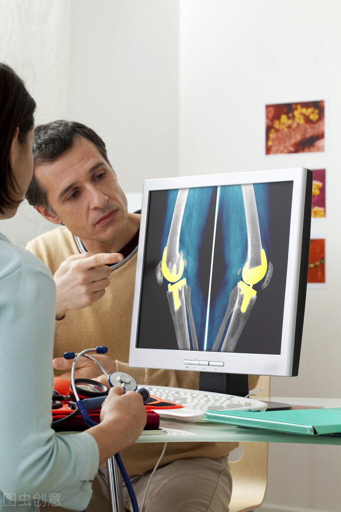 人工膝关节置换手术过程要多久,人工膝关节置换术后三个月