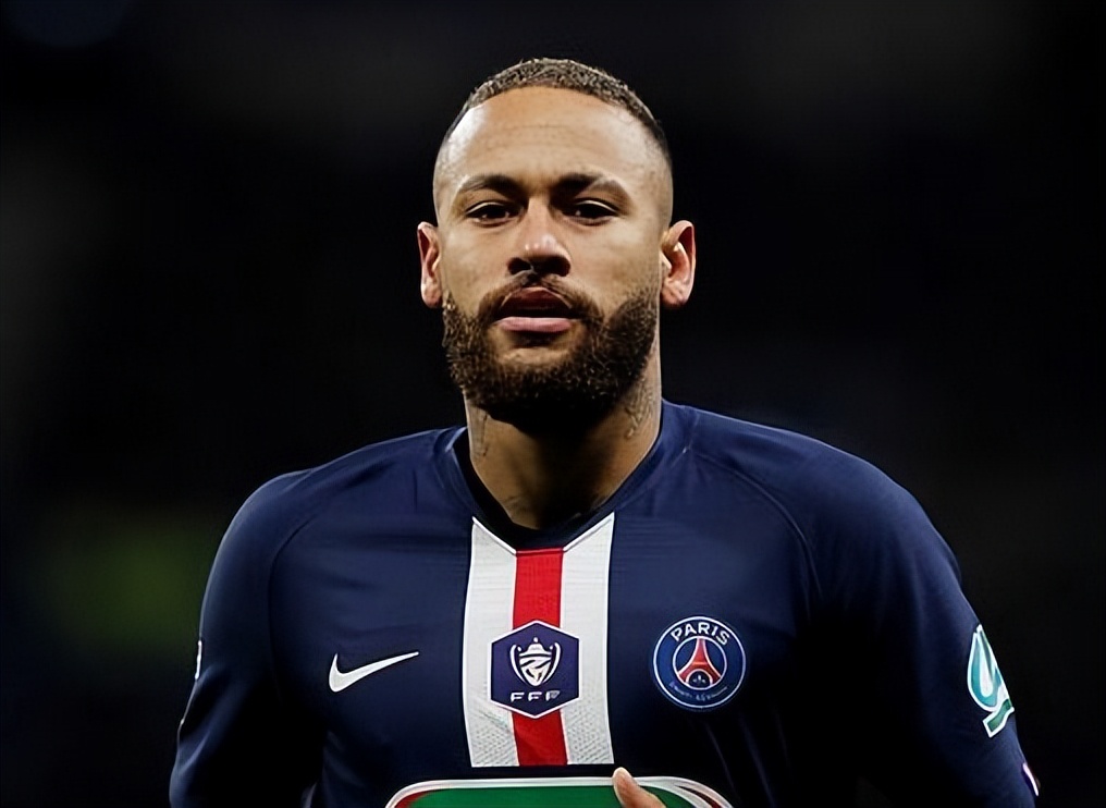 身价前十右边锋萨拉赫,萨拉赫30岁