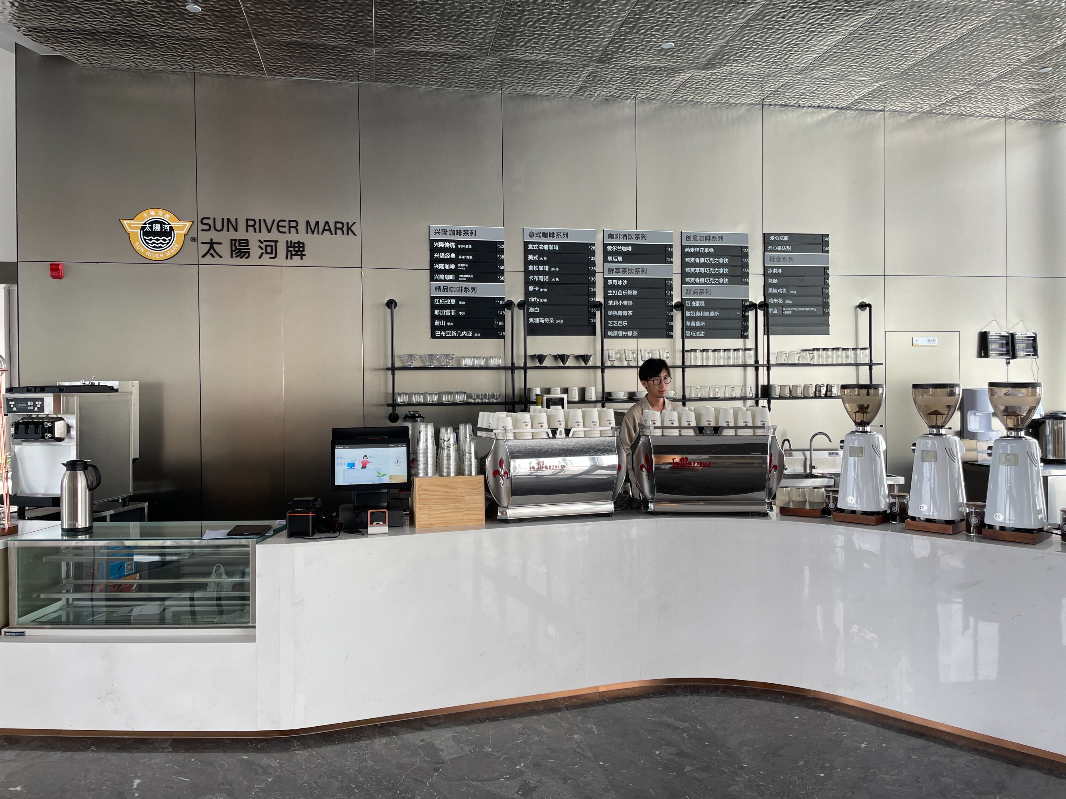 国庆假期的绝佳泡咖之处推荐，2个字：浪漫！