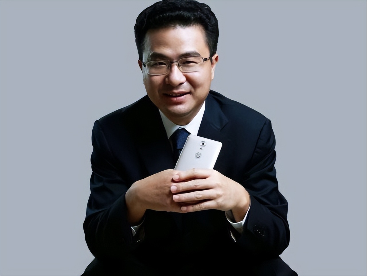 金立手机老板最后一把输了多少,金立手机老板一把输50亿