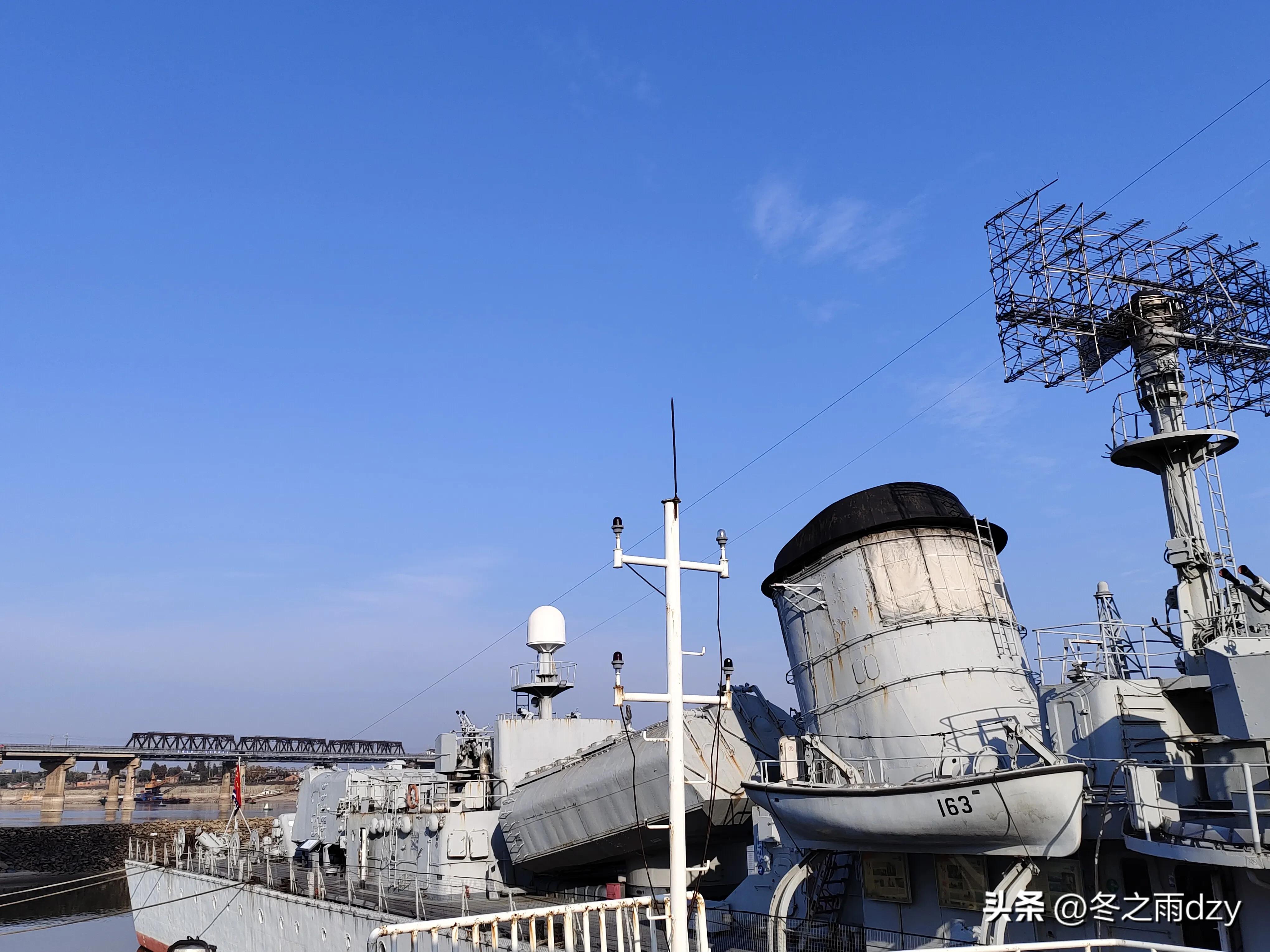 南昌舰主题园凤凰洲湿地公园,凤凰洲建军广场