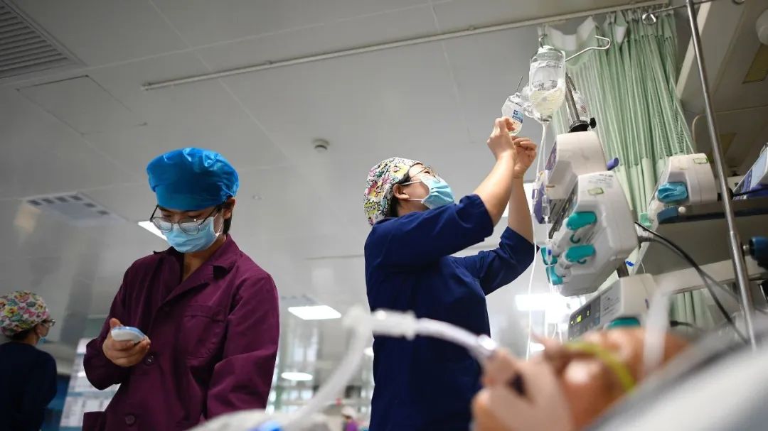 护理学本科毕业可以从事哪些工作,护理学干什么就业方向工资多少