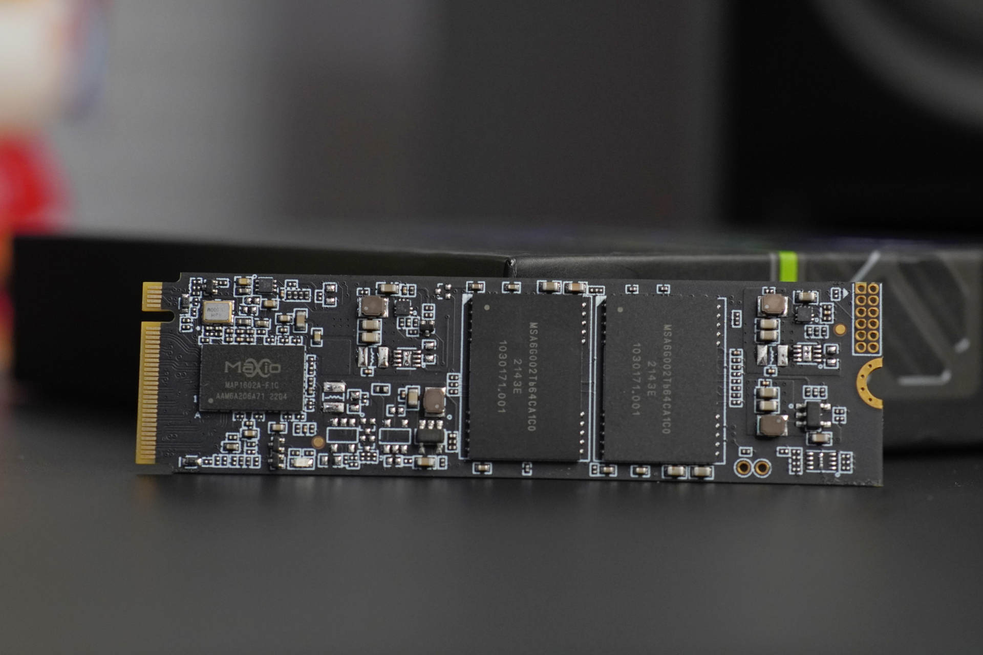 显卡局势不明朗的情况下，购入Z690和盖亚机箱，装机全新12代平台