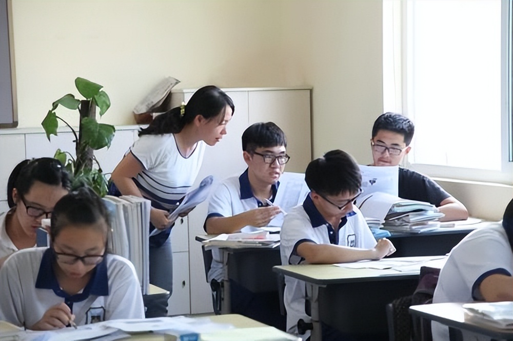 专业就业前景最好的三个专业文科,文科专业最有前景的十大专业