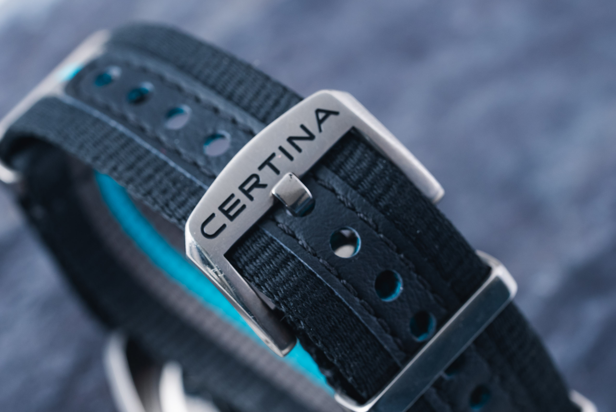 雪铁纳ds1自动腕表,雪铁纳ds海豹系列手表值得拥有吗