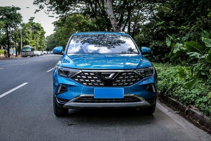 捷达vs7油耗百公里超10升正常吗,捷达vs7驾驶感受及真实油耗