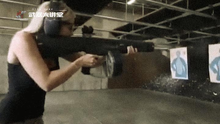 外号推土机的散弹枪,半自动霰弹枪aa12推土机