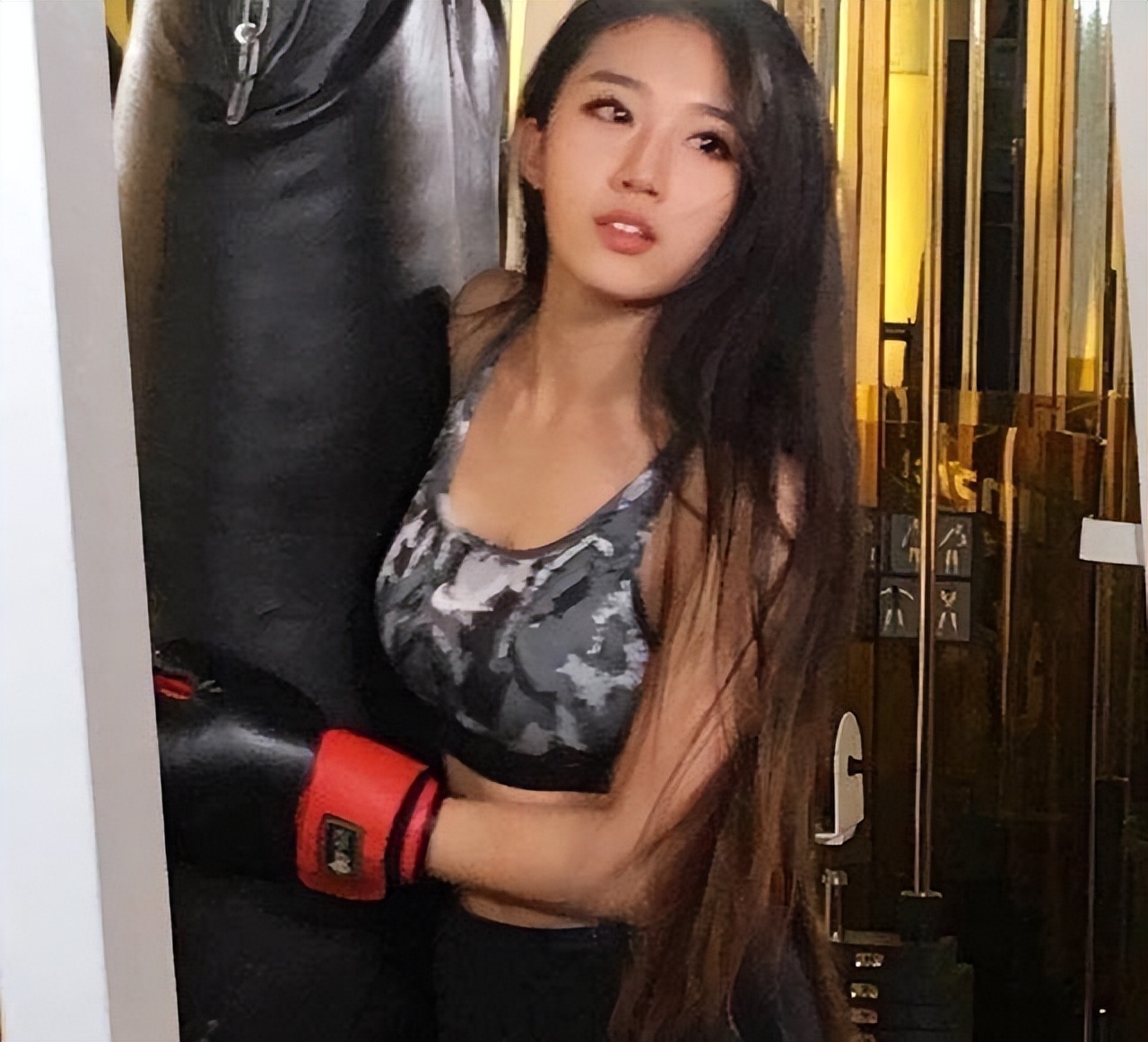 宋小粤和黄逸辉,cba啦啦队黄逸辉vs宋小粤