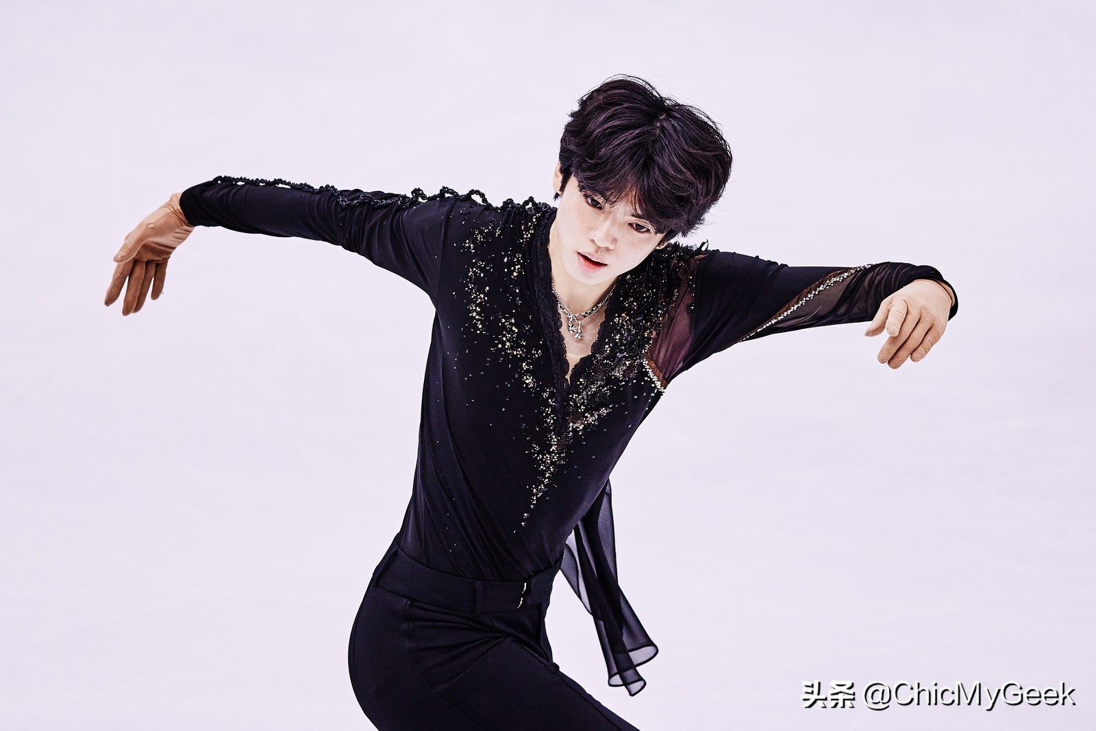 韩国花滑选手车俊焕爆红，高颜值像宋江+韩素希