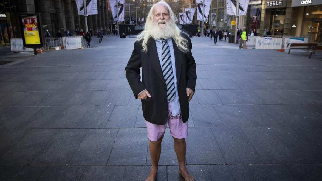 澳大利亚破产富豪独居荒岛25年,澳洲百万富翁荒野求生23年