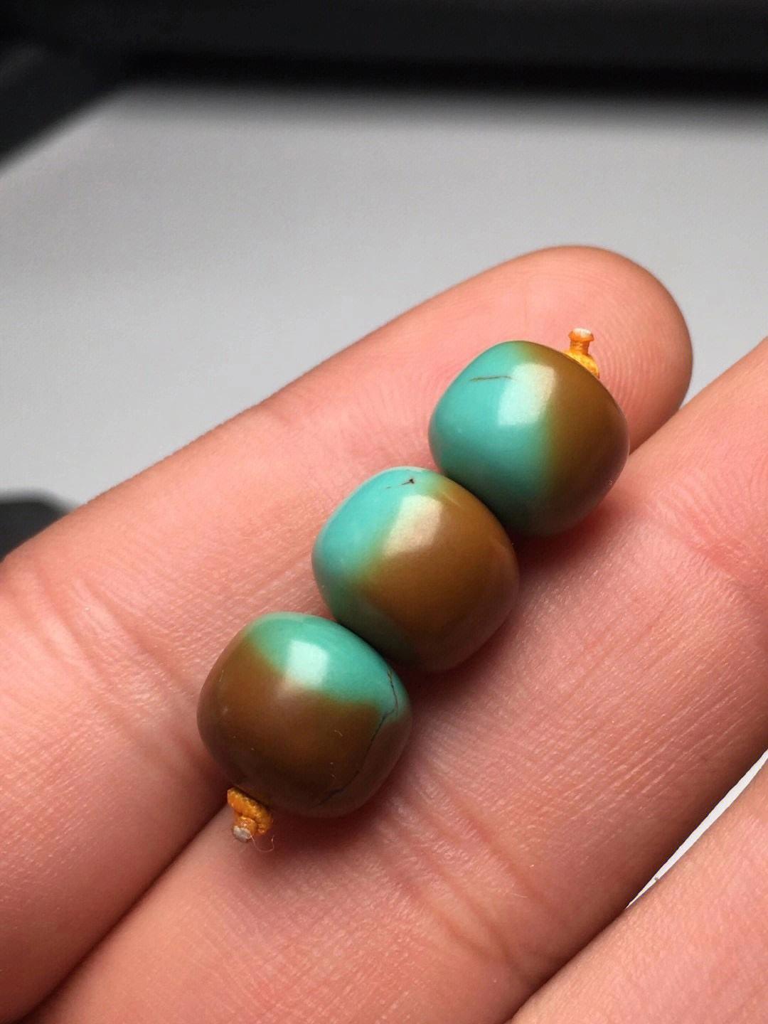 文玩手串配饰绿松石价格,文玩手串什么配饰便宜又实惠