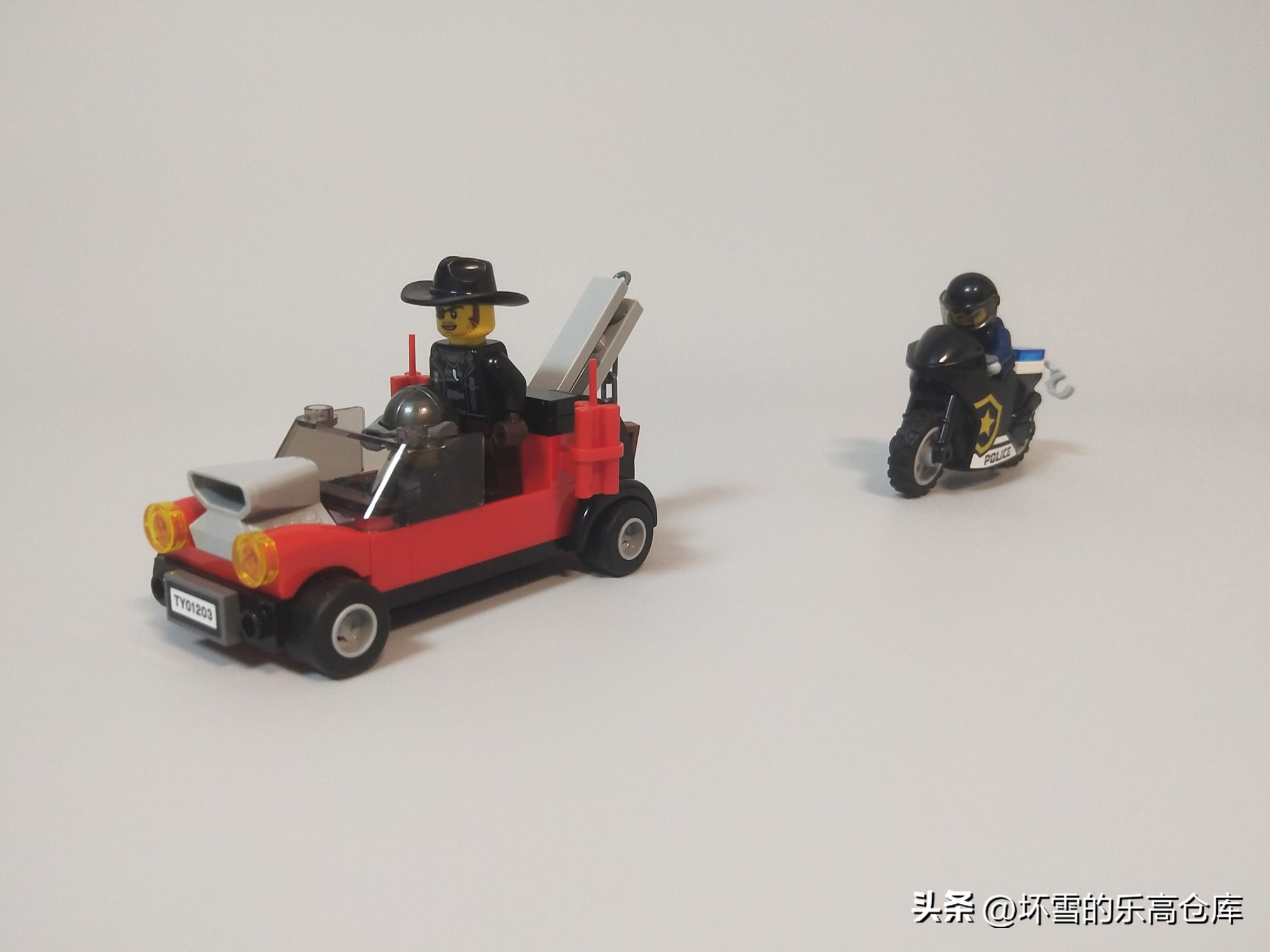 一辆乐高小警车,买乐高警察玩具视频