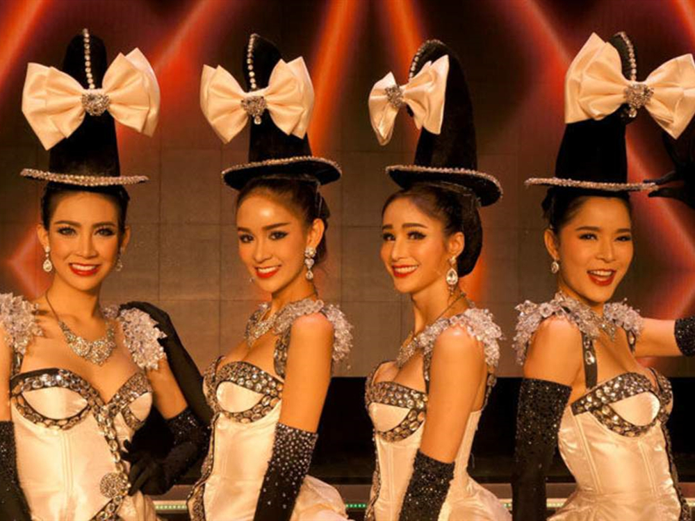 “性从业者”泛滥成灾，依靠桃色产业生存的泰国，如今现况如何？