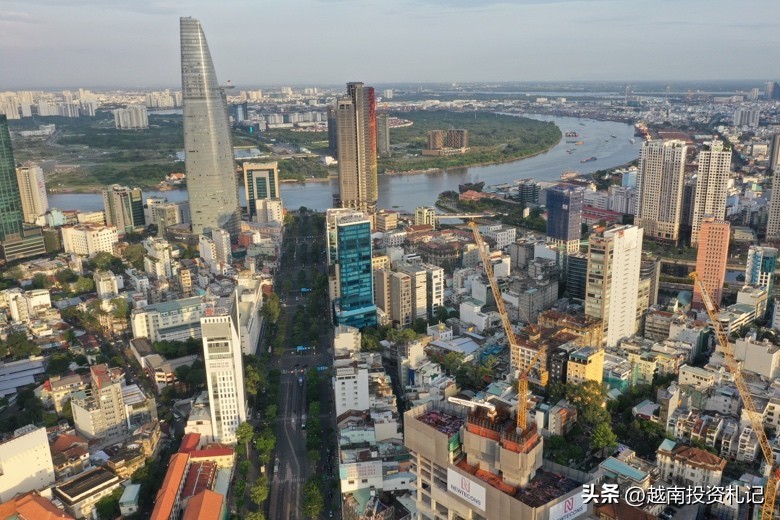 百货商城进入了衰退期该如何破局,马来西亚百货店停业了吗