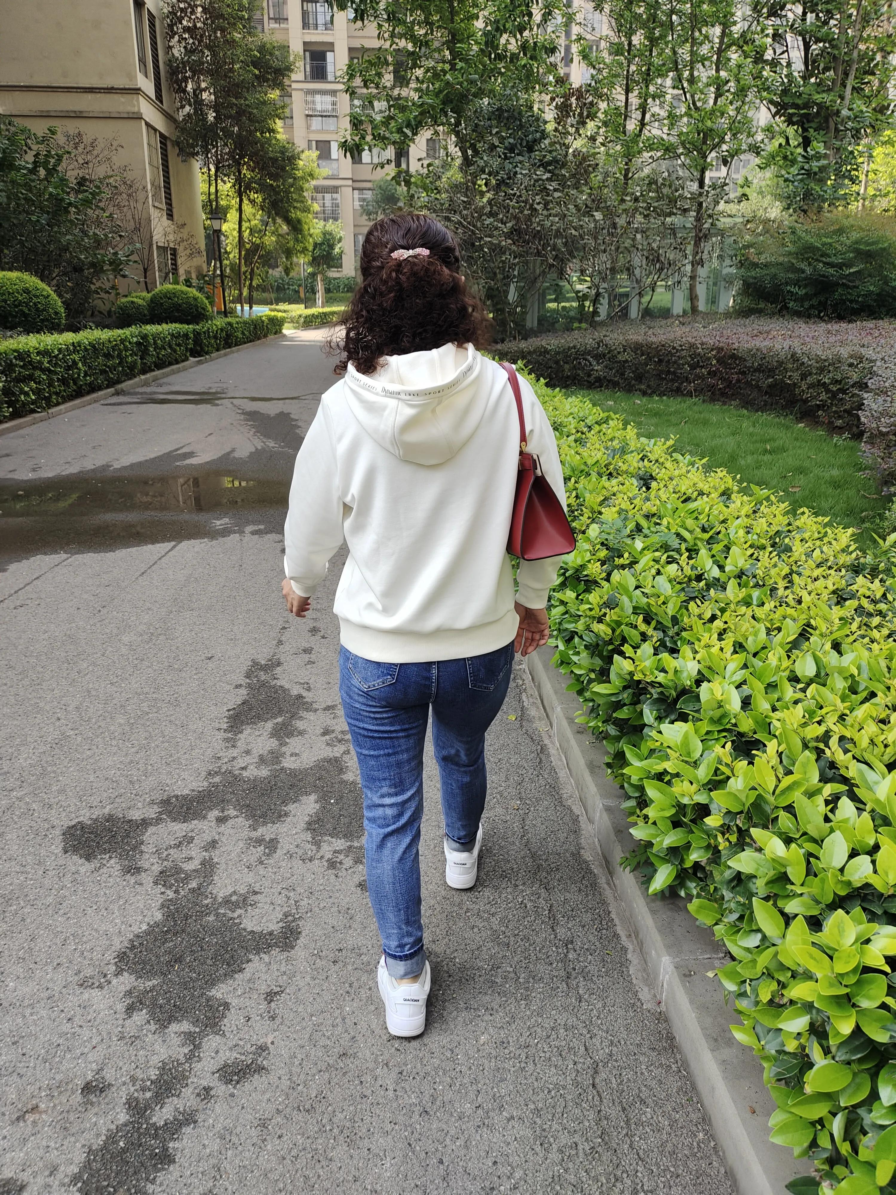 大哥去世大嫂借钱给三弟上大学,大哥大嫂卖弟妹房子后续