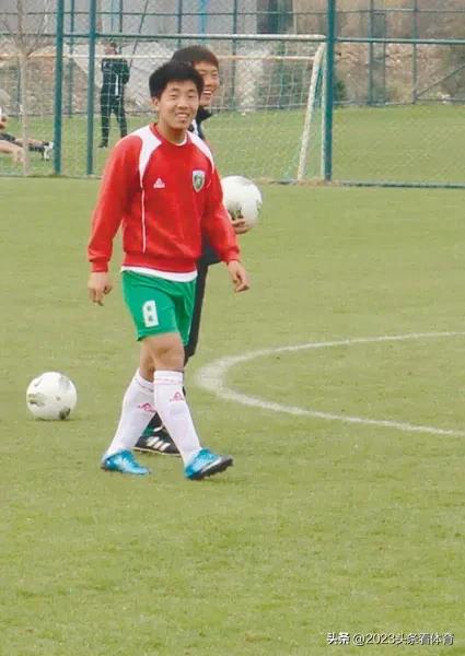 金敬道假球视频分析,金敬道丢第一球