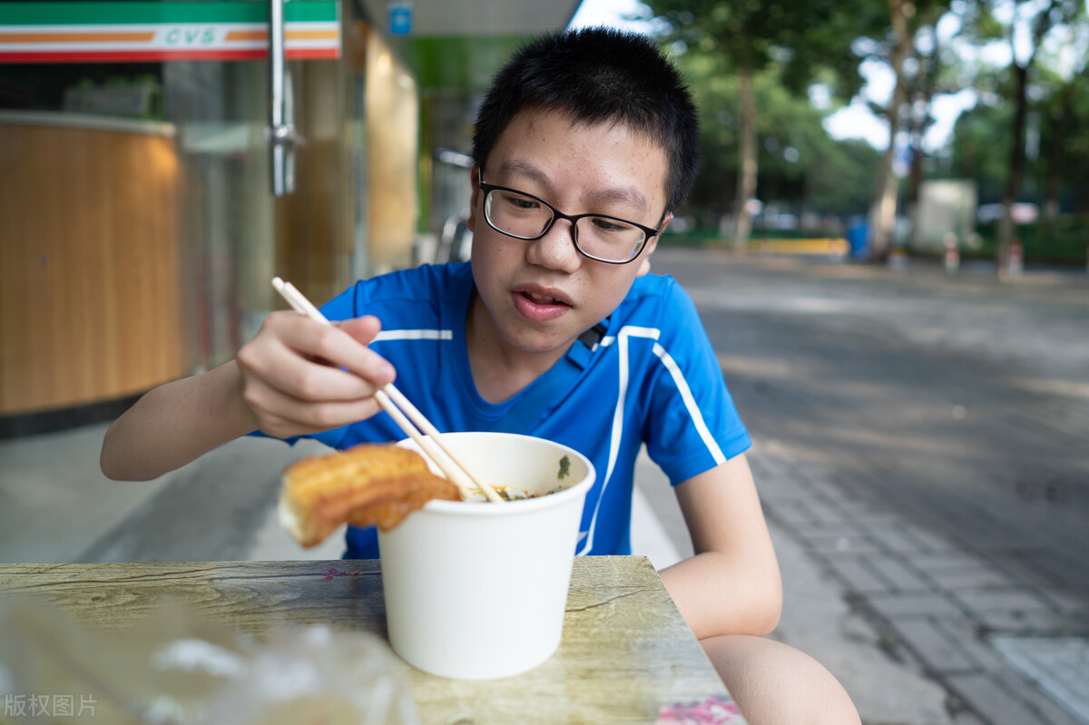 疫情期间做什么摆摊小生意好赚钱,疫情地摊小生意好做吗现在