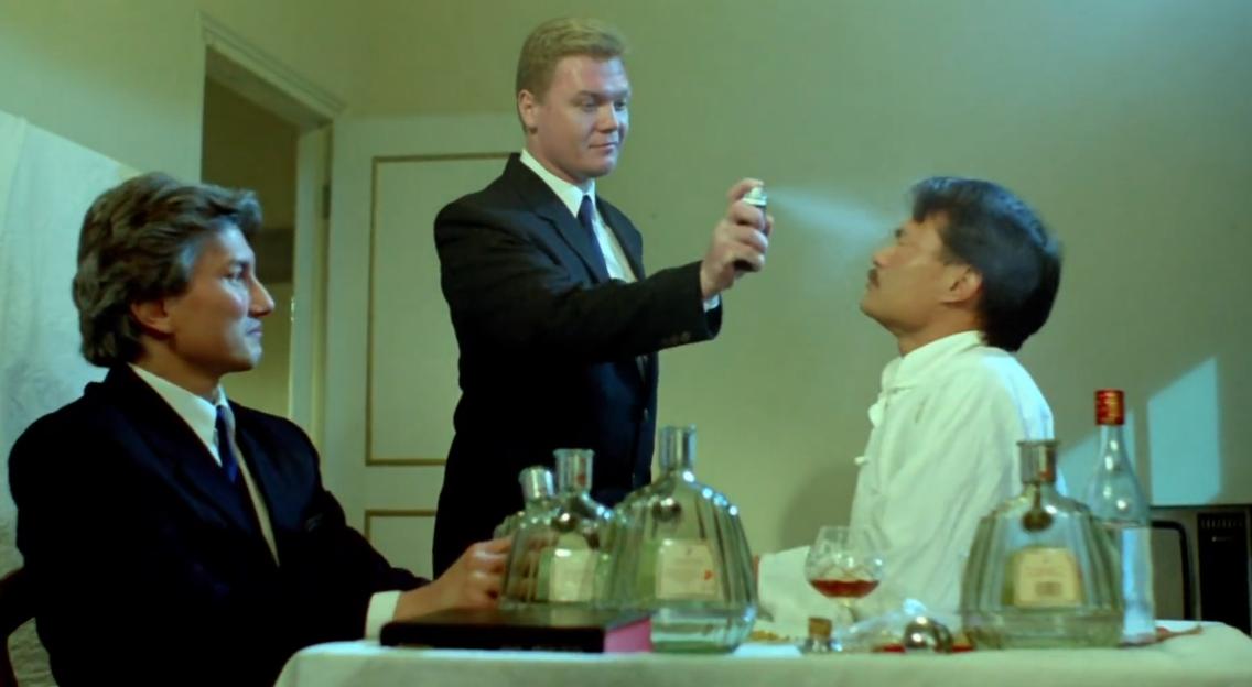 30年前，林正英、陈会毅用无厘头拯救灵幻片，拍了部经典却被埋没