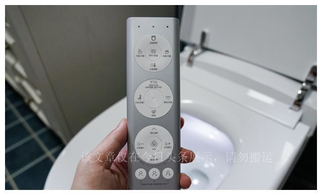 智能马桶盖的真实使用感受：好用，但没有传说中的那么好用