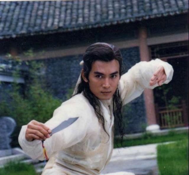 武侠小说十大武功秘籍排行榜,武侠小说十大暗器