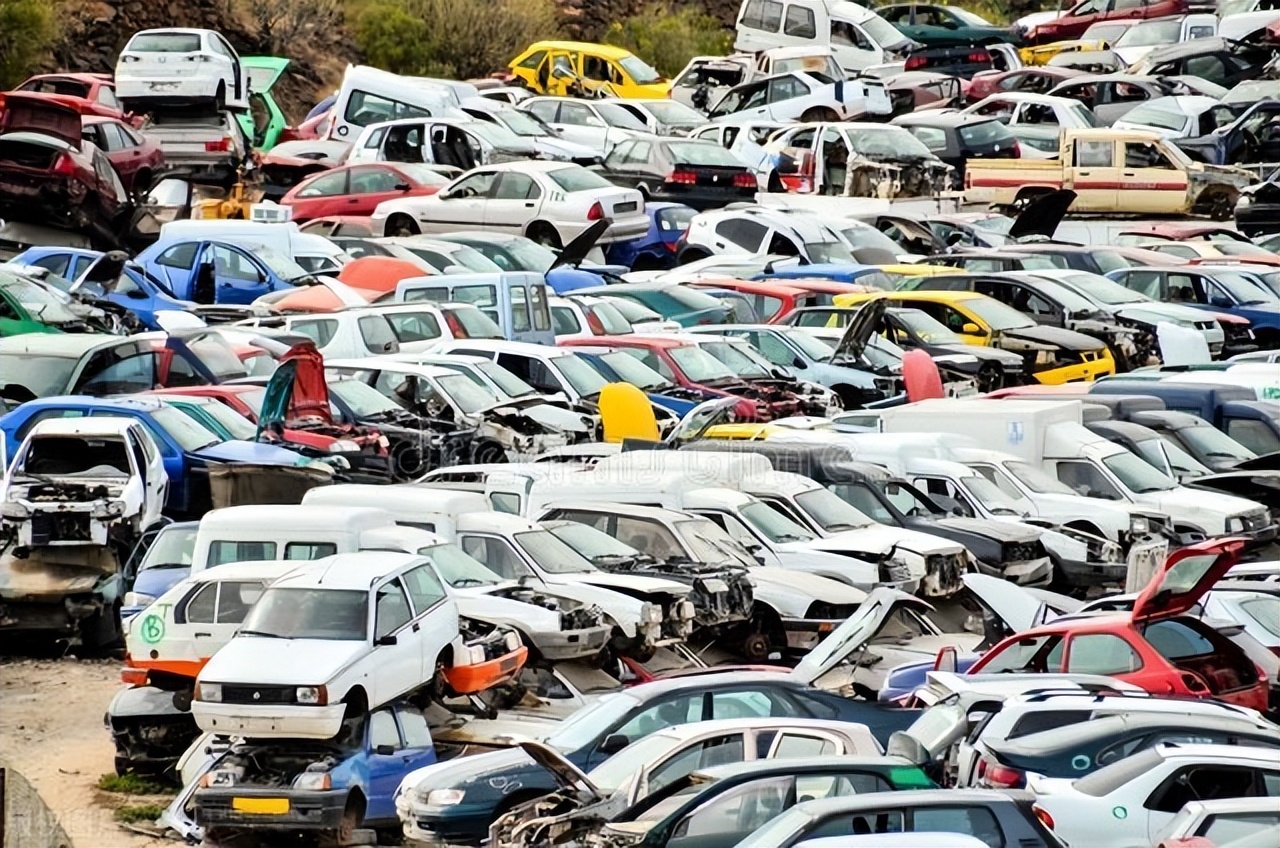 我当然不能和ChatGPT比写诗歌，我不再渴望写诗歌了，激情褪去了