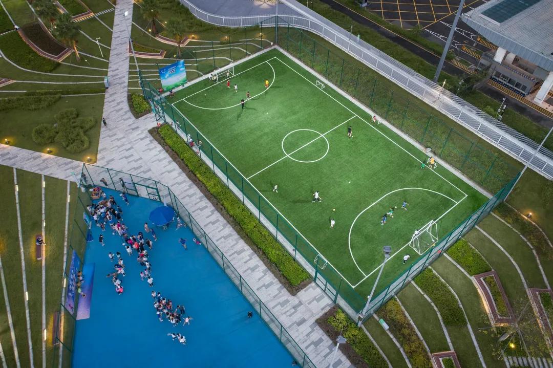 大湾区最大的“屋顶花园-将闲置屋顶变身深圳湾体育训练基地