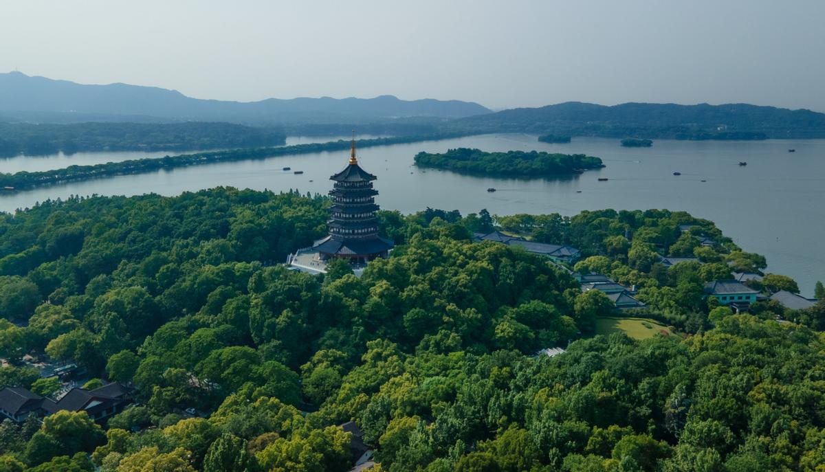 为钓杭州“富豪”，90后女孩扎破安全套，现带娃月入仅2000