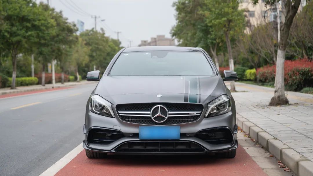 amg车队衣服,amg车队的衣服