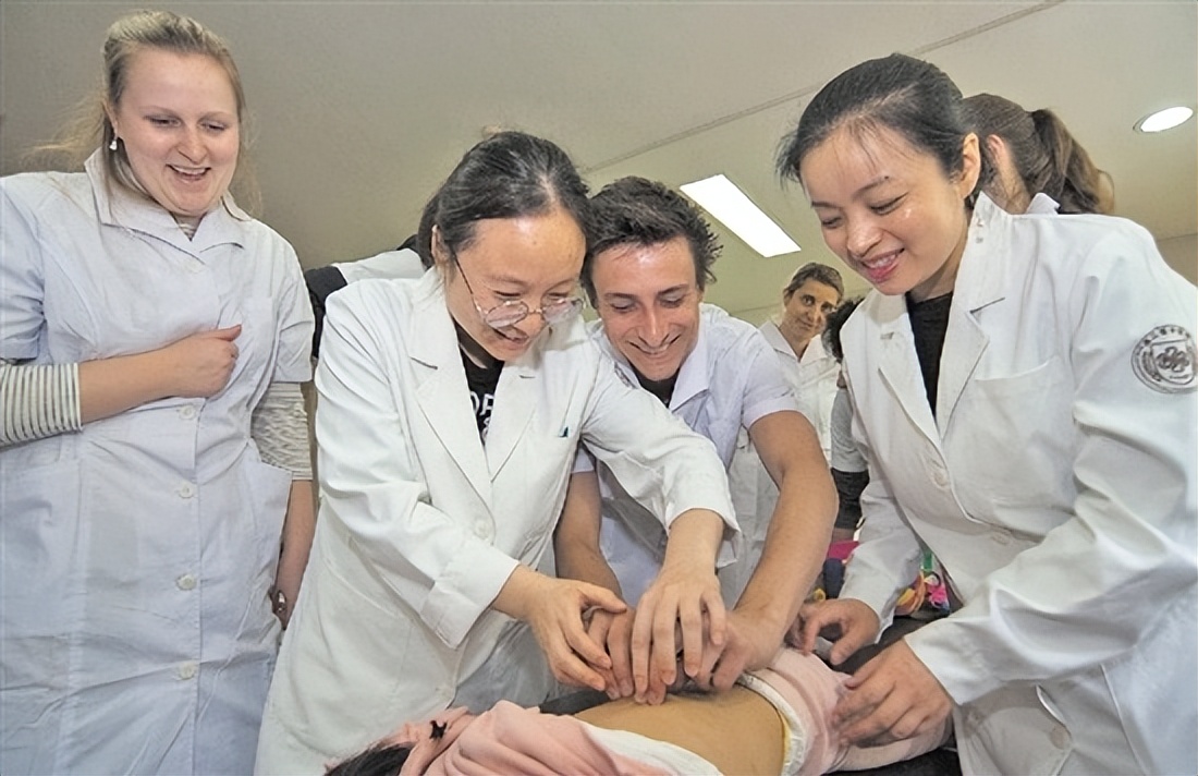 传承中医药精华守正创新,弘扬中医文化传承精华守正创新