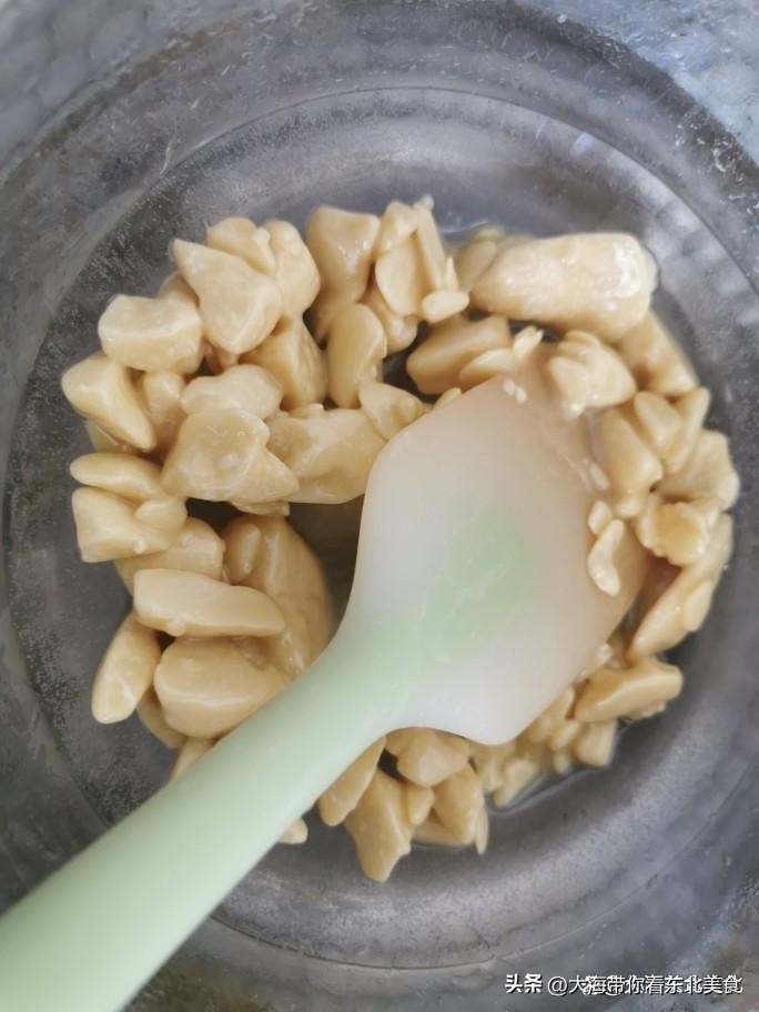 教你做好吃又好看的情人节巧克力,做情人节巧克力必备的材料