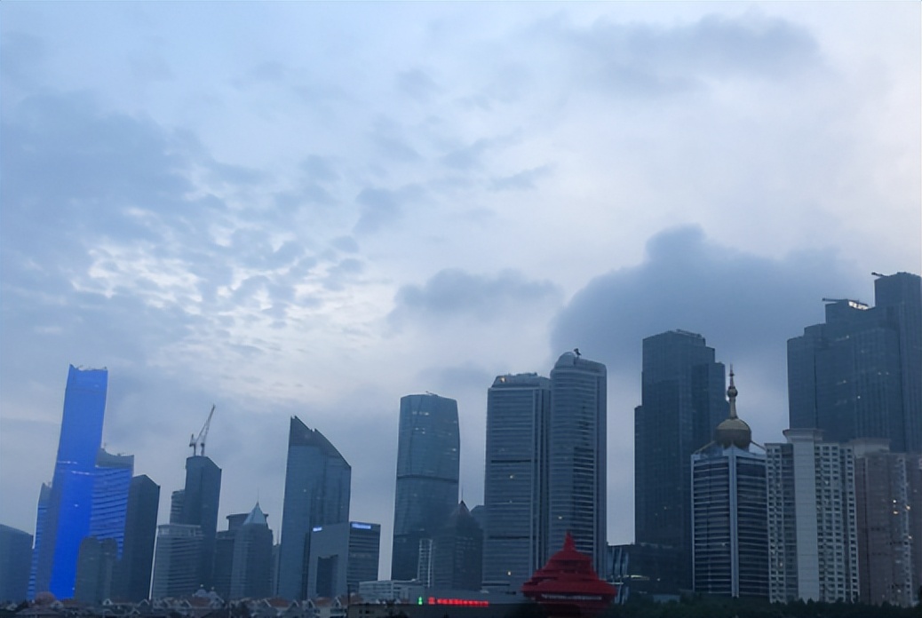 李嘉诚广州拍地,李嘉诚参与广州土地竞拍信号