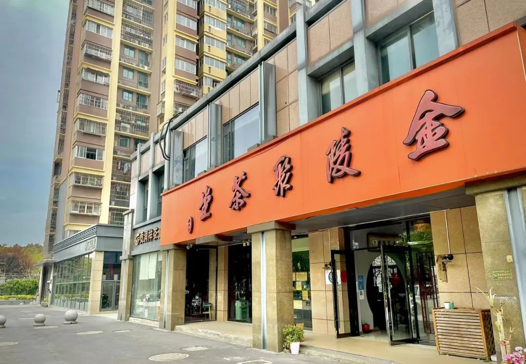 友邦保险刘怡恩：为了让更多人看到我们而勇攀高峰