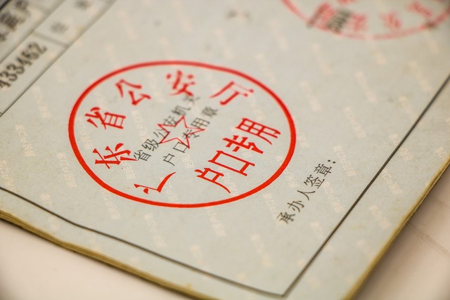 工厂卖小吃一年赚多少钱,如何摆摊做小吃生意一年赚20万