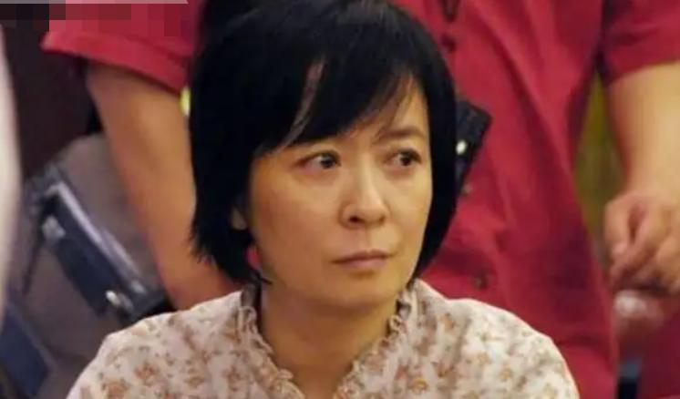 华谊兄弟风雨飘摇,华谊兄弟为什么会亏损