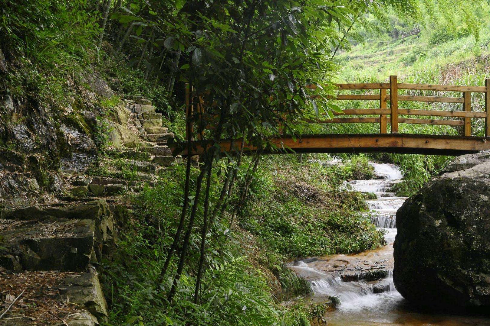 浮躁的时代读书怎么样,浮躁的年代诗歌