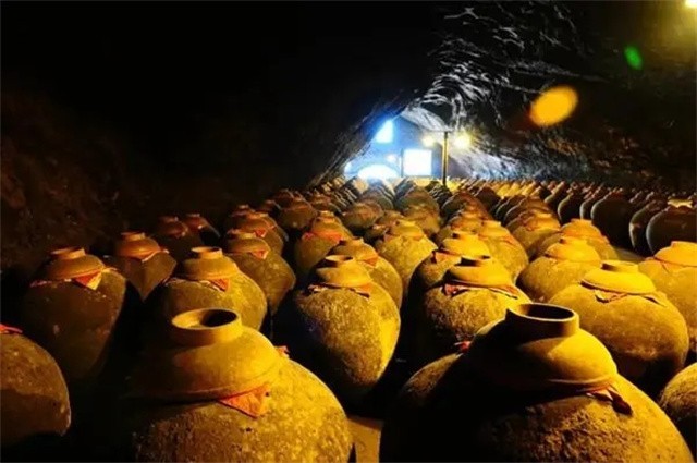 1978年买一瓶酒多少钱,28岁男子买6瓶茅台后续