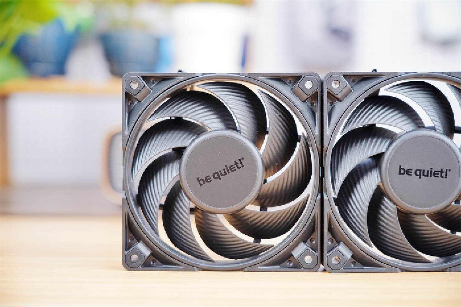 静音和性能相依兼得，支持三档转速，德商德静界PRO4值得拥有