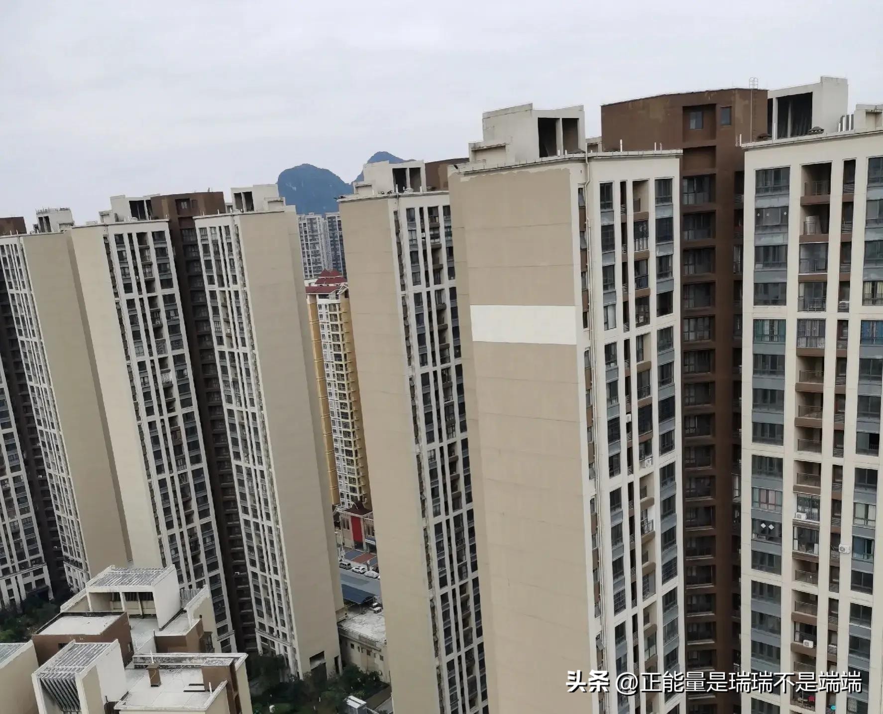 崩溃！高层24楼住了三年，度日如年