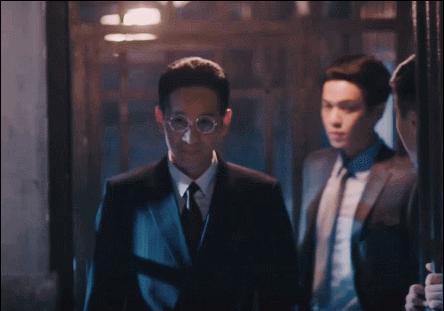 眼镜杀也挑人！这18位男星，有人戴上像撕漫男，有人秒变隔壁大爷