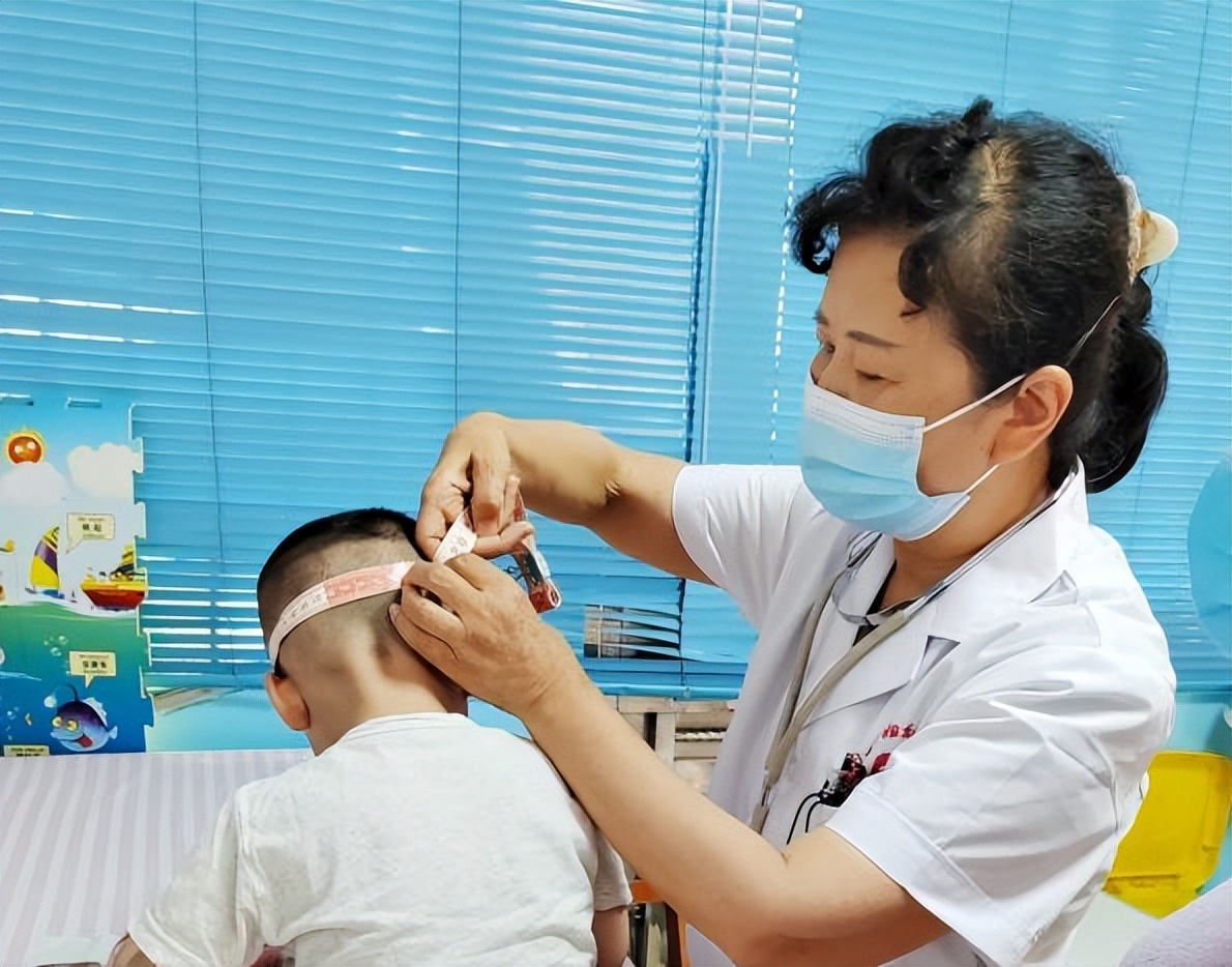 银龄支医为田林妇儿健康保驾护航