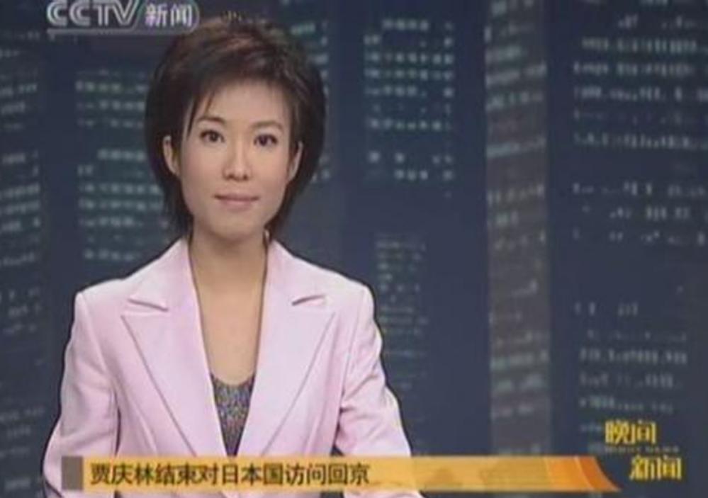 央视新闻联播主播宝晓峰个人简历,中央新闻联播主播宝晓峰简介