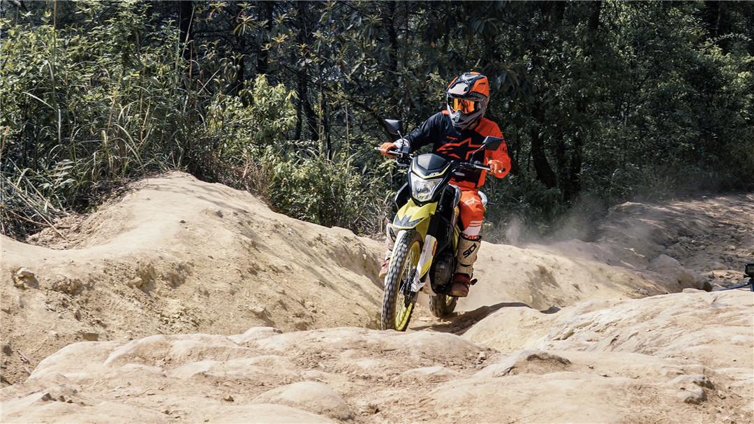 宗申250x越野能上路吗,宗申250x真实测评