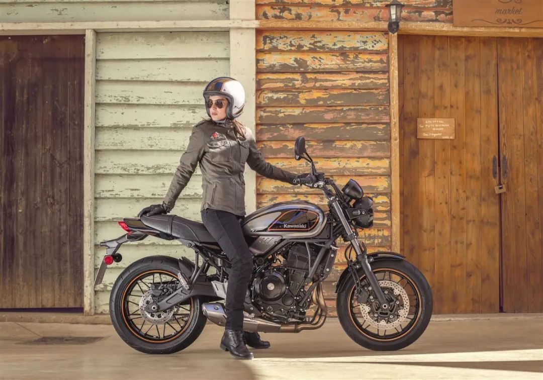 川崎z650最新款,川崎2024款z650rs欧洲发布