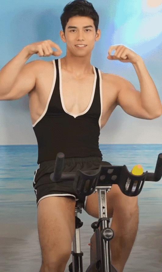 椰树男模火到国外,央视评论椰树男模